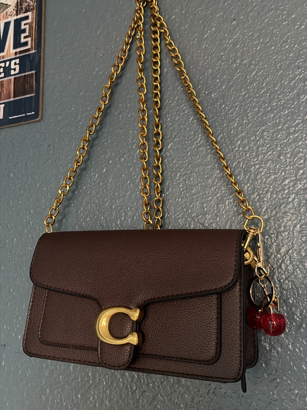 Classic coach bag  Brown Leather Shoulder Bag with Gold Chain